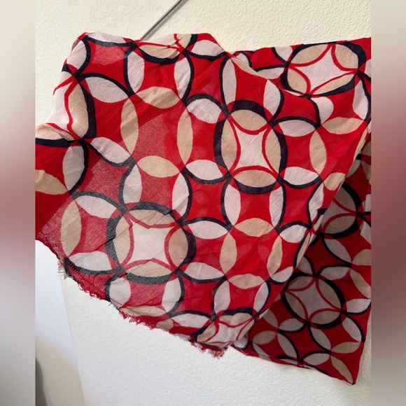BANANA REPUBLIC Mosaic Print Red, White & Navy Scarf Wrap Shawl NWT - Picture 4 of 5